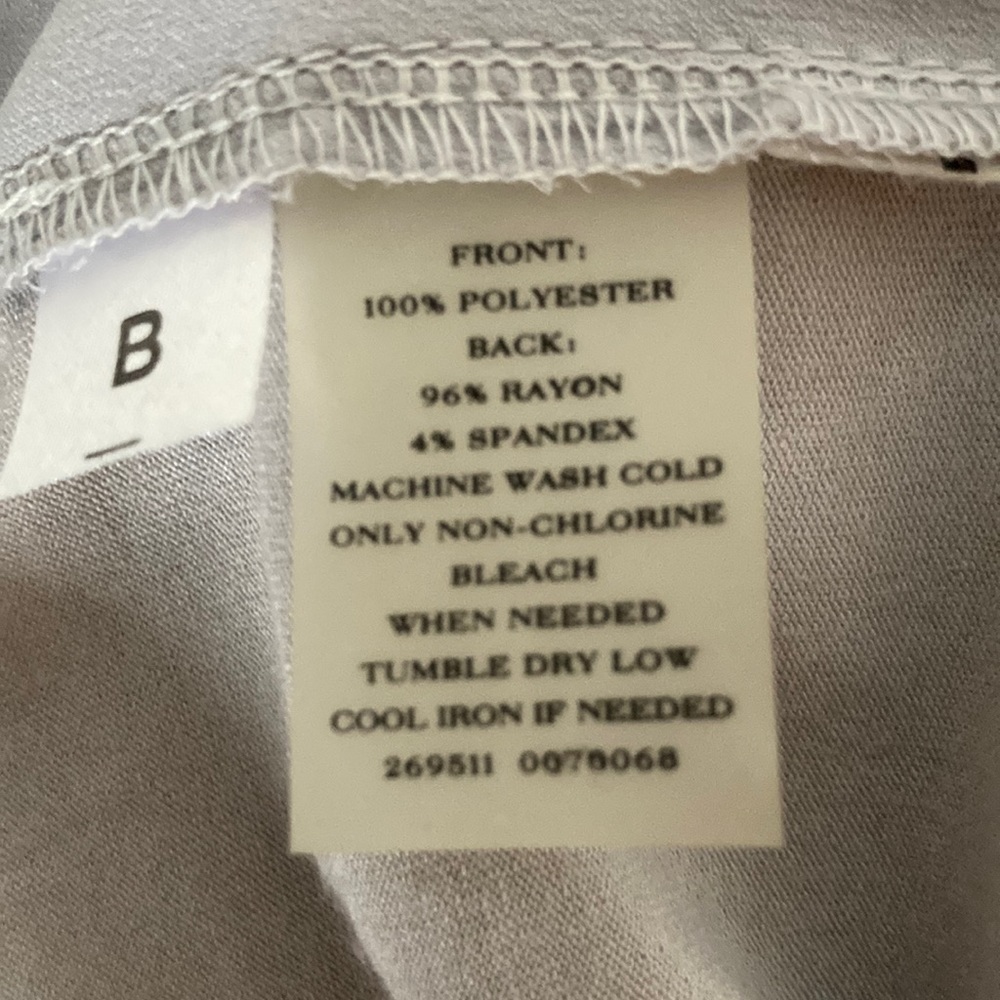 Ann Taylor Gray Shell - Picture 5 of 5